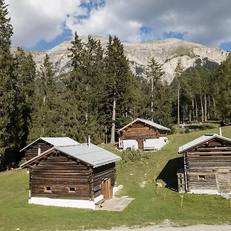 Alphütte Maiensäss Lenzerheide Chalet *