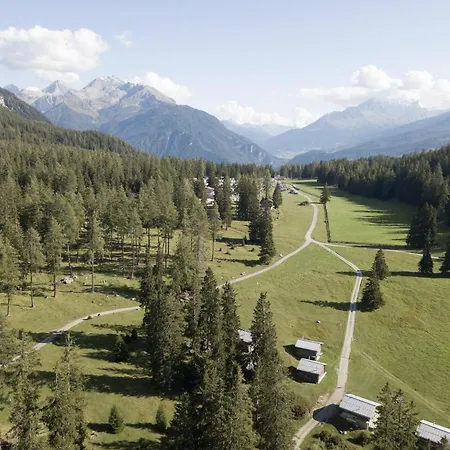 Tech-free Haven Tschividains Lenzerheide Dağ evi *